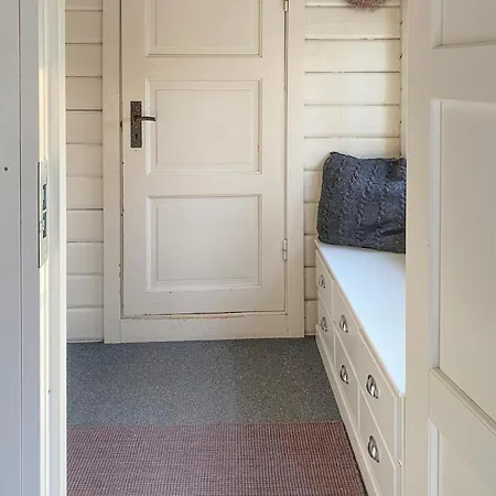 3 Bedroom Beautiful In Prázdninový dům Bjorli
